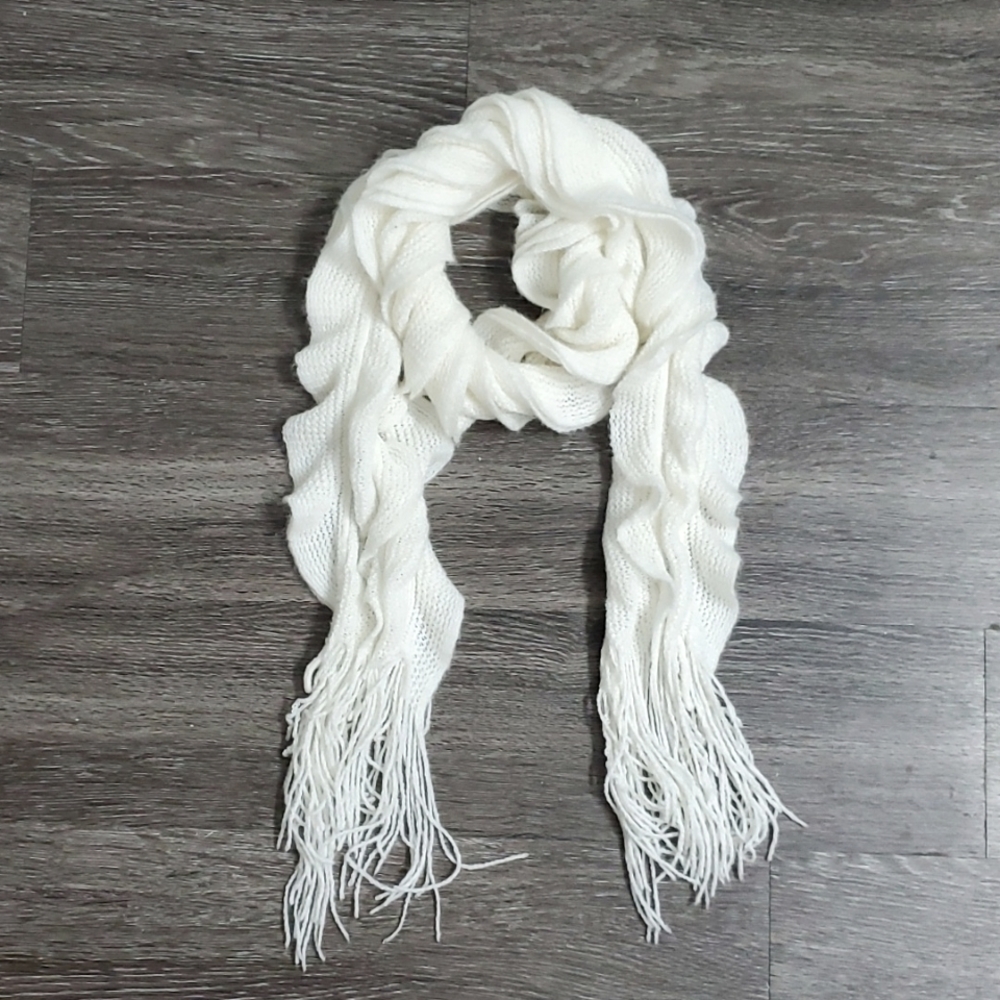 Wet seal white scarf